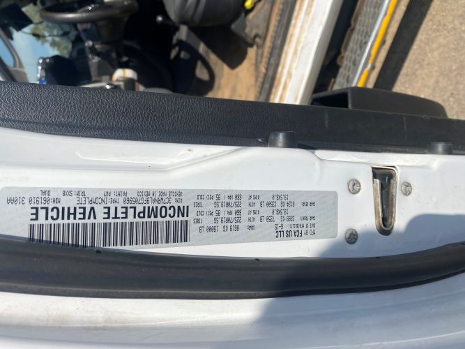 2015 Dodge Ram Aerial Manlift 4x4 (681027) - Image 9